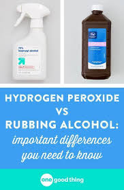 There are 2 types, rubbing and isopropyl. Hydrogen Peroxide Vs Rubbing Alcohol This Is What You Need To Know Les Images Impressionnantes De Diy Projects Que En 2020 Peroxyde D Hydrogene Alcool Desinfectant