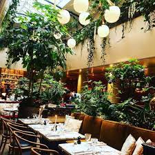 why don t you come dine with us in a devilishly good looking restaurant alcazar restaurant paris