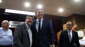 Αριστούχος διδάκτωρ της ιατρικής σχολής του πανεπιστημίου αθηνών (2011). Ma8hmata Politikoy Politismoy Apo Ton Neo Kai Apel8onta Ypoyrgo Ygeias Basilh Kikilia Kai Andrea 3an8o Goodnet Gr Eidhseis Nea Ar8ra Apo Krhth Re8ymno Xania Hrakleio Lasi8i