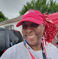 Pug interrupts home office work