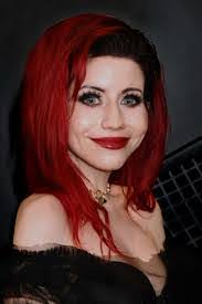 Casandra Powers's Instagram, Twitter & Facebook