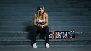 Letícia bufoni e silva (born april 13, 1993) is a brazilian professional skateboarder. Leticia Bufoni Y Nyjah Huston Parte De La Nueva Generacion De Skaters De Tony Hawk S Pro Skater Surtido