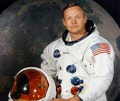 After years of painstaking conservation, neil armstrong's apollo 11 spacesuit is now on display at the smithsonian's national air and space museum to celebrate the 50th anniversary of the historic moon mission. Crowdfunding Raises 720 000 To Restore Neil Armstrong Spacesuit
