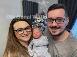39635129-Daisha Farry 25 with her partner Adam Sutton 29 and their son Max  William Sutton who was born