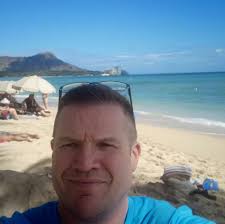 Does anyone have the rear infotainment screens and has managed to play  videos