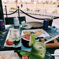 مطعم غنوج في جدة السعر المنيو العنوان كافيهات جده افضل مقاهي جده