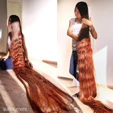 Sono ricci, sono lunghi più . 2 Metri Di Capelli La Ragazza Che Detiene Il Record Mondiale Non Taglia I Capelli Da 20 Anni Capellistyle