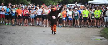 Find the perfect thanksgiving run stock photos and editorial news pictures from getty images. The 30 Best Thanksgiving Day Turkey Trots In The U S