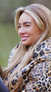 Dan and Ella have their first proper date 💞 #TOWIE