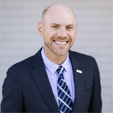 What a great evening at Y'all Street Connect with NIRI DFW and Texas  Capital! 🎉 It was a pleasure hearing from Daniel Hoverman, Head of  Corporate & Investment Banking at Texas Capital,