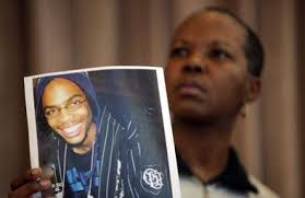 Young Man's Body Found Floating In Golf Course Pond