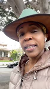 This is an easy meditation that you can do with your partner to promote  peace and more connection in your relationship. 🧘💕🧘‍♂️ *Follow for more  @goodlovecoach . . . . . . . . #goodlovecoach #meditation  #couplesmeditation #reikimaster ...