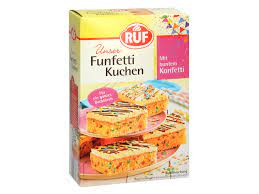 Kuchen aus dem ofen nehmen und 5 minuten in der form abkühlen lassen. Ruf Funfetti Kuchen 750g Backmischungen Backfun
