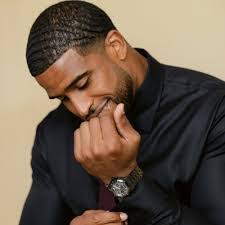 Jason Logie's Instagram, Twitter & Facebook