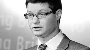 PORTRÄT LORD SIMON WOLFSON BRITISCHER ABGEORDNETER:: „250 000 Pfund für die  Lösung der Euro-Krise“