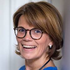 Danielle Sax (@SaxDanielle)