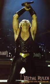 He is known for holding high note screams for over 40 seconds at manowar shows. Manowar Vocalist Eric Adams Metal Rules Com