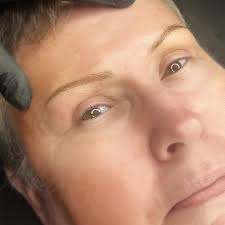 Benefits of permanent cosmetics for a polished look