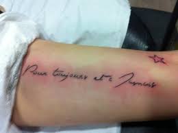 Epingle Sur Tatouage De Phrases Et De Mots
