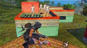 Free fire consists of 50 players, and the game begins with these players landing on an island from a parachute. Si Te Ries Pierdes En Free Fire Mejores Momentos Divertidos Free Fire Random Youtube