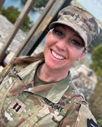 Amanda Doris Williams (@amanda.doris.will21)