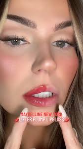 Shkëlqimi i buzëve Lifter Plump nga Maybelline i pasuruar me ekstrakt speci  djegës për buzë më të plota, dhe efekt “fryrës” në çast💋❤️‍🔥