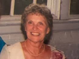 Beverly Kinney's Instagram, Twitter & Facebook