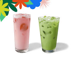 Dimana paket special nusantara ini menu khas dari daerah yang diambil diantaranya geprek dengan nasi udang cirebok, geprek dengan sambal matah dari bali, geprek dengan kombinasi oncom khas. Starbucks Coffee Company