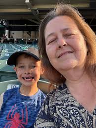 📣 Congratulations to our 2nd contest winner for Deck the Diamond. If your  name was drawn please contact me by private message so I can send you your  tickets 🎄🎅🏼