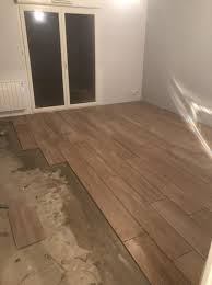 Hoje, a leroy merlin brasil possui 45 lojas distribuídas em 11 estados brasileiros e o distrito federal. Carrelage Sol Et Mur Naturel Effet Bois Terk L 23 X L 120 Cm Leroy Merlin Carrelage Sol Carrelage Sol Et Mur
