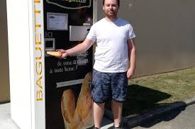 Nouveau A La Dominelais Un Distributeur De Baguette Artisanale Disponible 7 Jours Sur 7 L Eclaireur De Chateaubriant