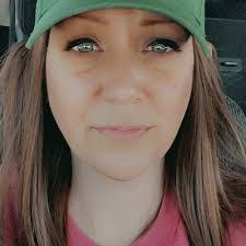 Jennifer Laforest's Instagram, Twitter & Facebook