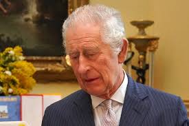 Nowe zdjęcia króla Karola III. Jedna rzecz coraz bardziej niepokoi