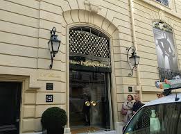 Check spelling or type a new query. Neueroffnung In Paris Das Musee Yves Saint Laurent Kindamtellerrand