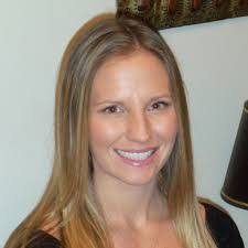 Kristen Beach's Instagram, Twitter & Facebook