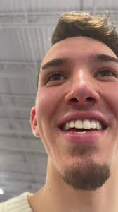 @ant.isaacs loves “Talk Nice” 😁