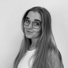 Abbie Lloyd's Instagram, Twitter & Facebook