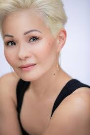 Chandra Lanier's Instagram, Twitter & Facebook