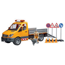 Camion Mercedes Benz Municipal Avec Figurine Vehicules Garages Joueclub