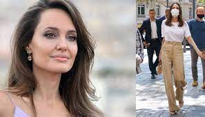 Angelina jolie dcmg is an american actress, filmmaker, and humanitarian. Angelina Jolie Amazes Fans With Her Elegance As She Steps Out In Paris