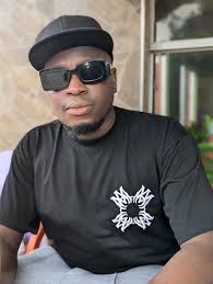 I felt it when Chenzo said “Mr 🎤 ku ✈️ “….