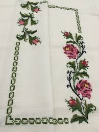 Find your favorite pattern in our motives cross stitch — this section offers decorative and national motifs as well as tablecloth patterns. Cross Stitch Tablecloth In 2020 Shabby Chic Cross Stitch Cross Embroidery Patterns Cross Stitch Flowers