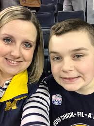 Amanda Plum (@plumdoodles)