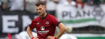 Nach dieser saison wurde sein vertrag nicht verlängert. Der Club Verabschiedet Sich Gegen Monchengladbach Wie Ein Absteiger