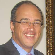 Juan carlos echeverry (sometimes printed as echeverri or echeverry bernal) is a colombian operatic tenor. Juan Carlos Echeverry Garzon La Silla Vacia