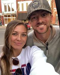 engaged at the same time as Taylor Swift? How iconic. What is life 🤍🤍