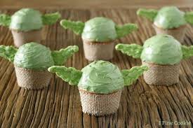 Star Wars Yoda Cupcakes 1 Fine Cookie Recipe Star Wars Food Star Wars Dessert Star Wars Cupcakes