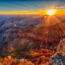 Cukup membuat lekukan berjajar dua atau lebih, sudah bisa membentuk gambar gunung. 5 Tempat Melihat Sunrise Paling Cantik Di Dunia Mister Aladin Travel Discoveries