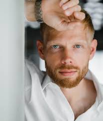 Two Christmas Oratorios down. Feeling festive already ✨ #hamburg #concert  #church #sttrinitatis #keepgoing #bach #weihnachtsoratorium #christmas  #großerherr #singer #bass #singerslife #happy #beautifulmusic  #classicalmusic #picoftheday #instagood ...