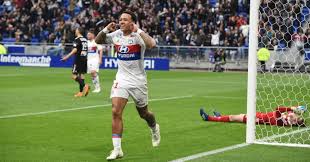 What does memphis depay's celebration mean? Memphis Depay Lyon1 Planet Football